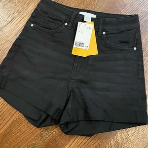 NWT H&M black shorts sz2 jean shorts